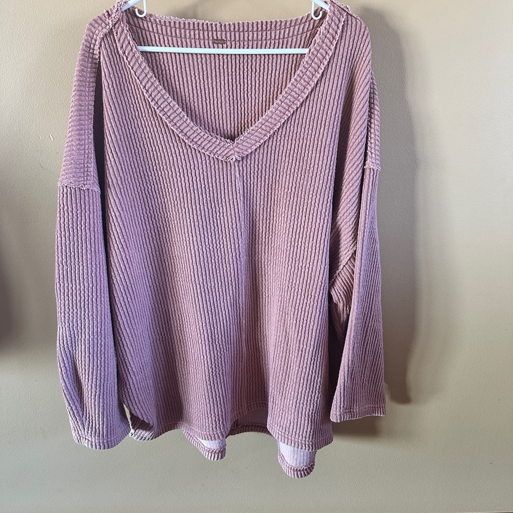 Free People  peach V-Neck Sweatshirt